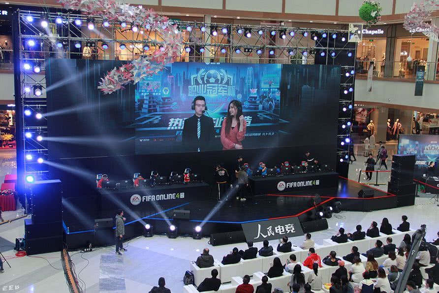 还是在更衣 还是在更衣