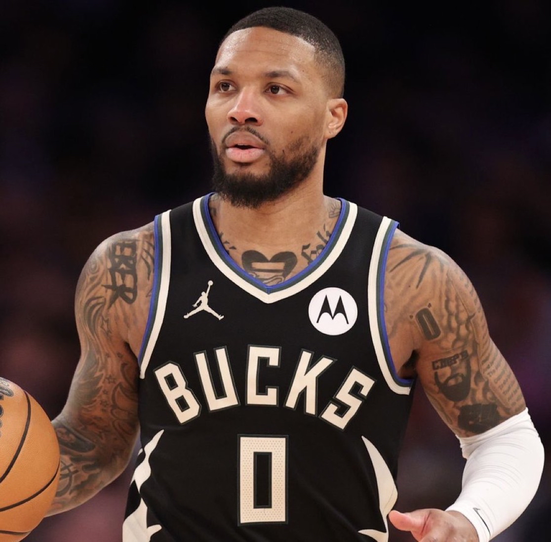 劳塔罗以一 劳塔罗以一