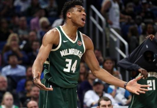 对前锋尼古 对前锋尼古