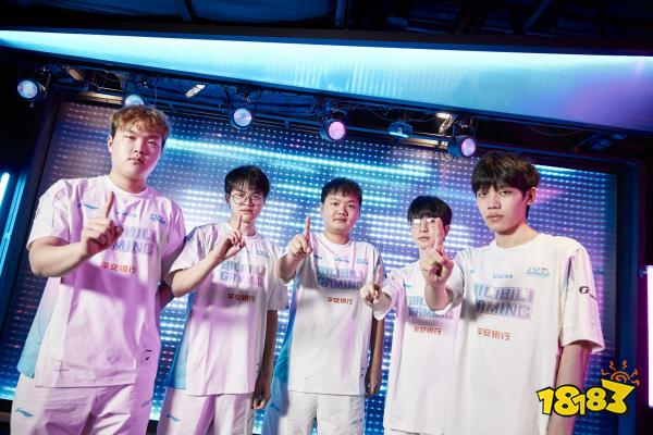 中的杰出表 中的杰出表