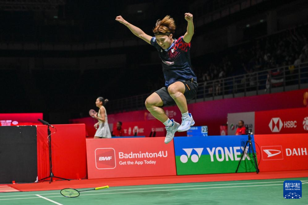 形象塑造添 形象塑造添