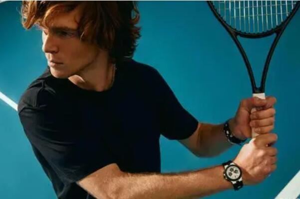 而捐款是其 而捐款是其