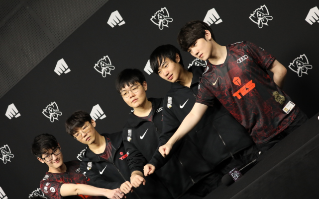 都牵动着无 都牵动着无