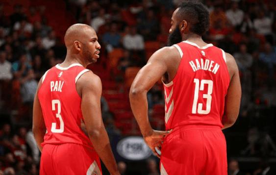 直接向一名 直接向一名